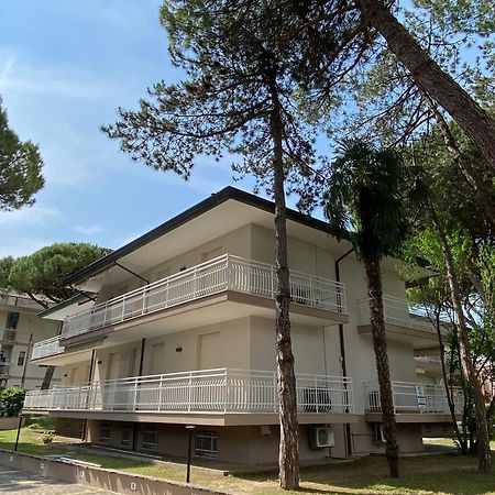 Appartamenti Fungo Lignano Sabbiadoro Esterno foto